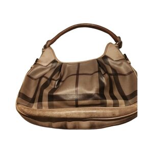 Authentic  vintage Burberry Tan and brpwn shoulder bag